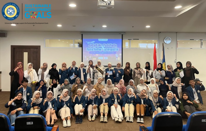 “Personal Branding dan Student Exchange Jadi Sorotan di TI x ST 2025”