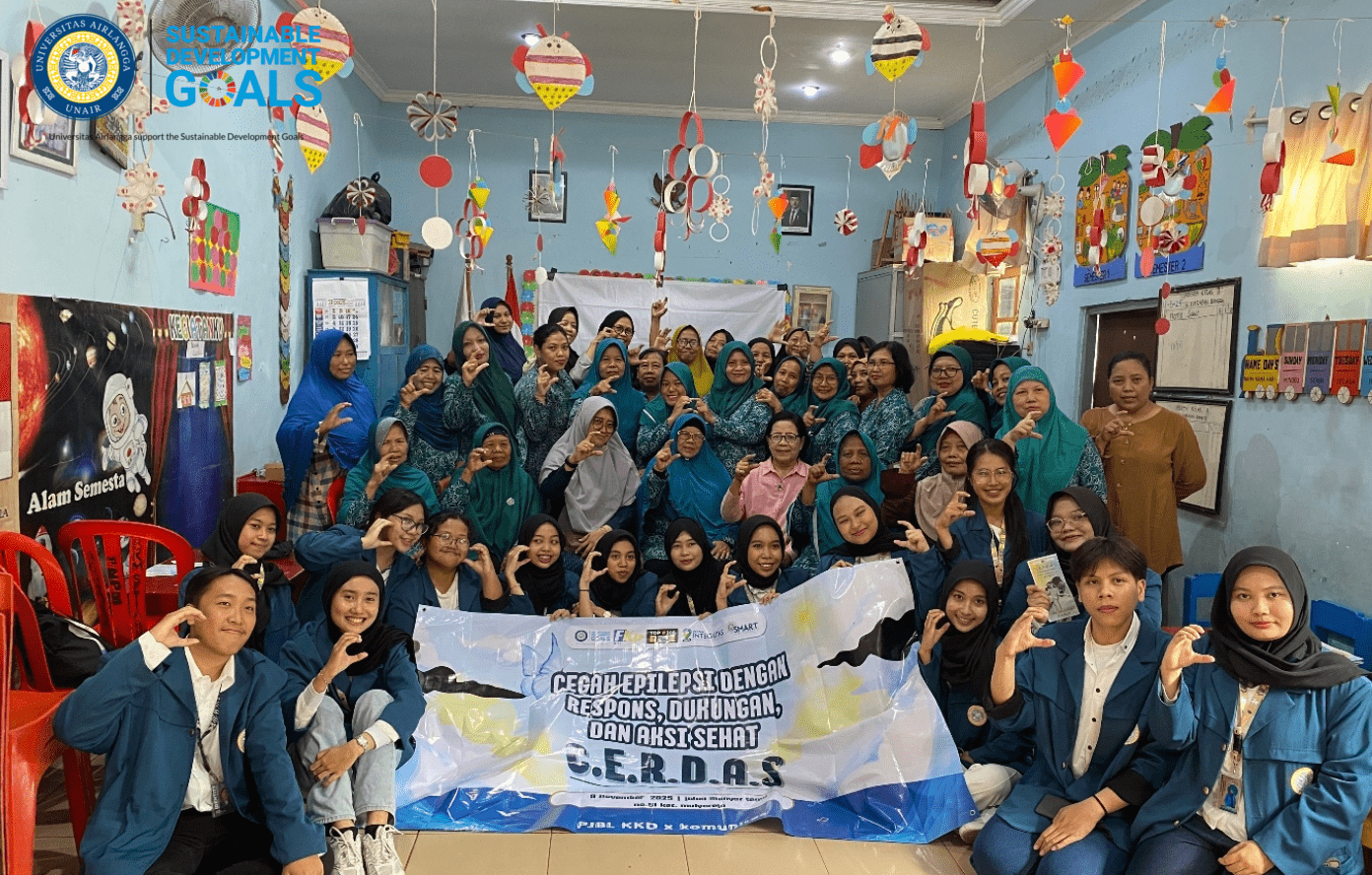 Penyuluhan CERDAS Mahasiswa Keperawatan Unair: Edukasi dan Penanganan Pertama Epilepsi Dengan Demonstrasi Bersama Ibu-Ibu PKK Manyar Tegal