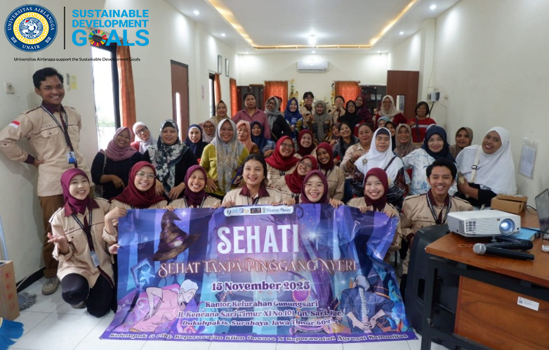 Mahasiswa Keperawatan Universitas Airlangga Edukasi Warga Tentang Nyeri Pinggang