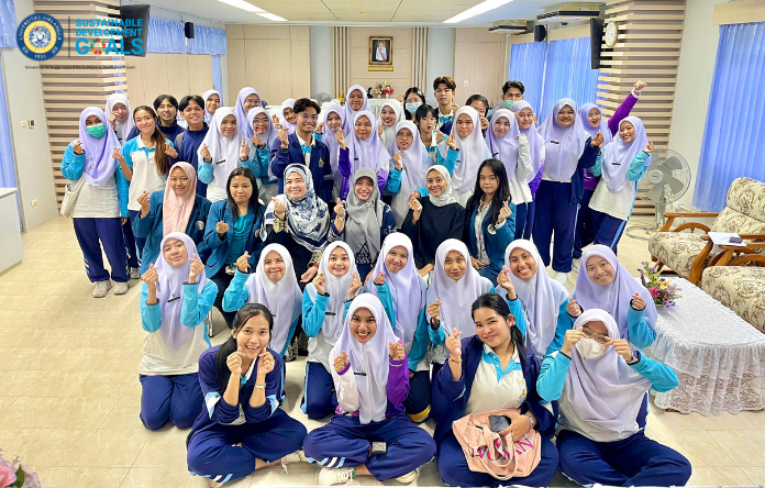 Guest Lecture Fakultas Keperawatan Unair di Princess of Naradhiwas University Thailand: Membangun Perawatan HIV Anak secara Holistik dan Komprehensif serta Kesejahteraan Lansia melalui Self-Acceptance